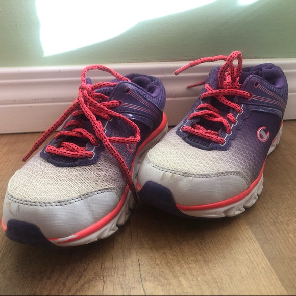 Champion Running Shoes - Picture 2 of 7